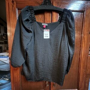 Women’s sz small Vince Camuto black 3/4 sleeve shirt